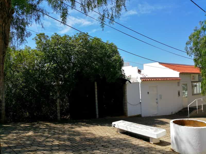 Land in Parchal, Faro District 10931070