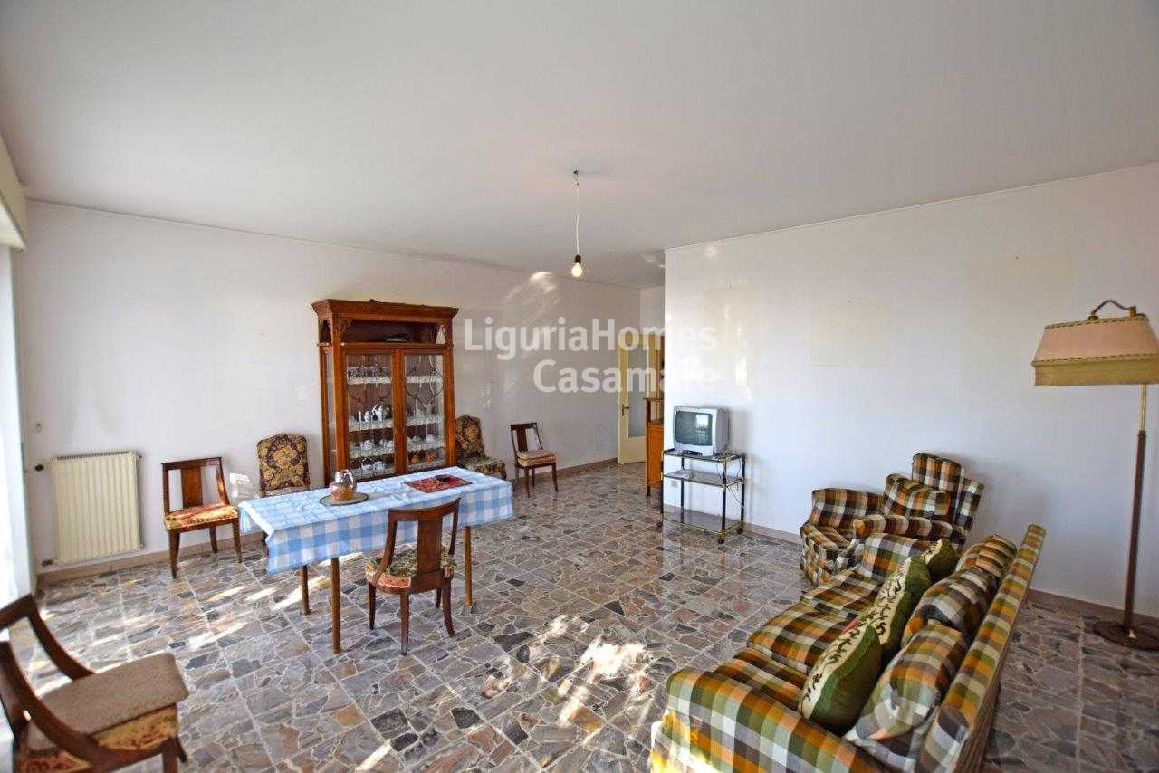 公寓 在 奥斯佩达莱蒂, 利古里亚 10931092