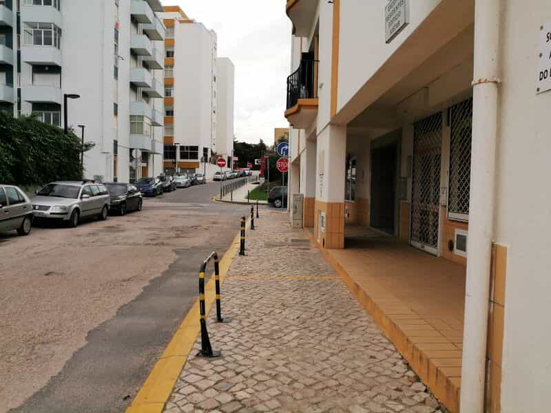 Einzelhandel im Rocha, Faro 10931158