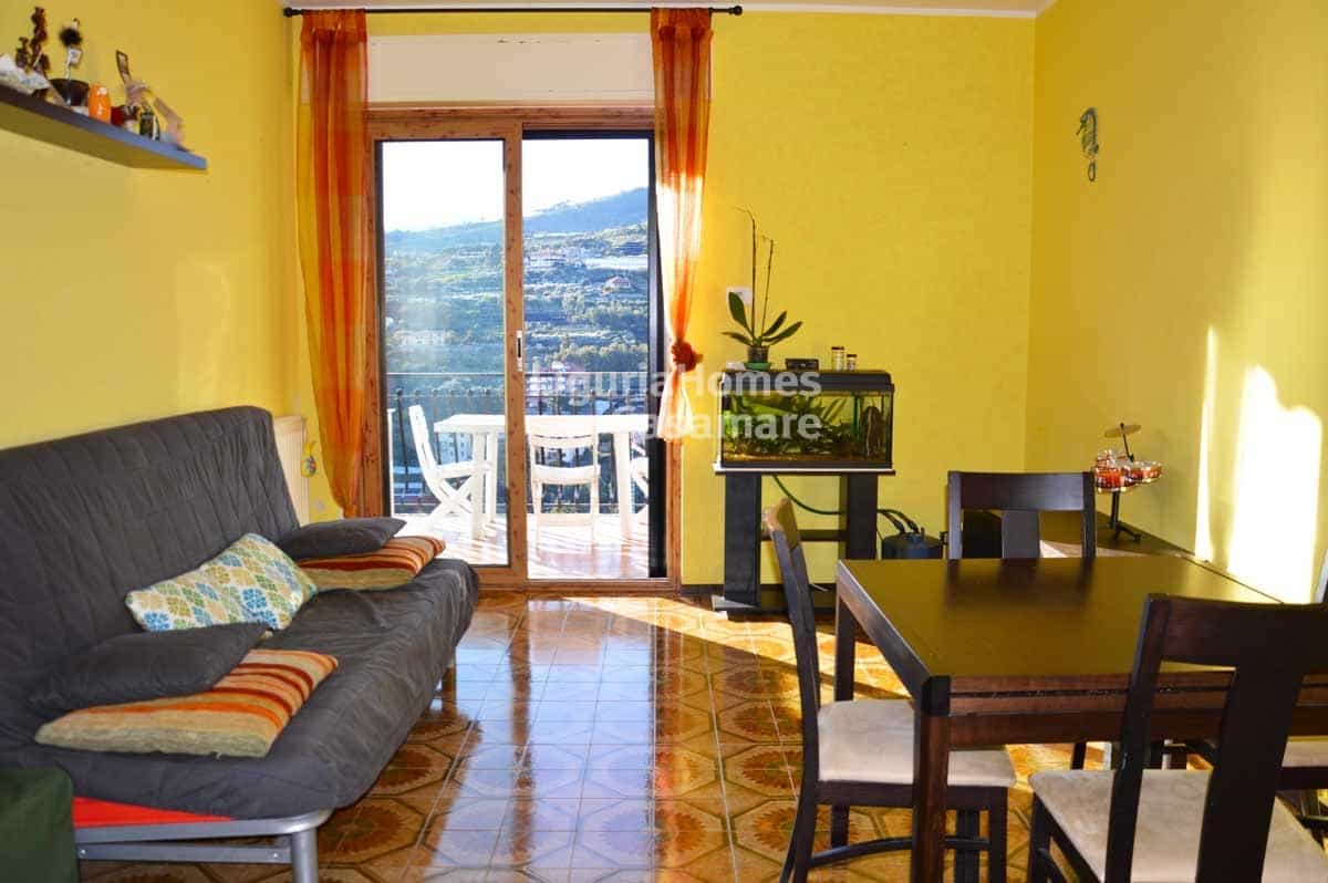 Condominium in Bordighera, Liguria 10931165