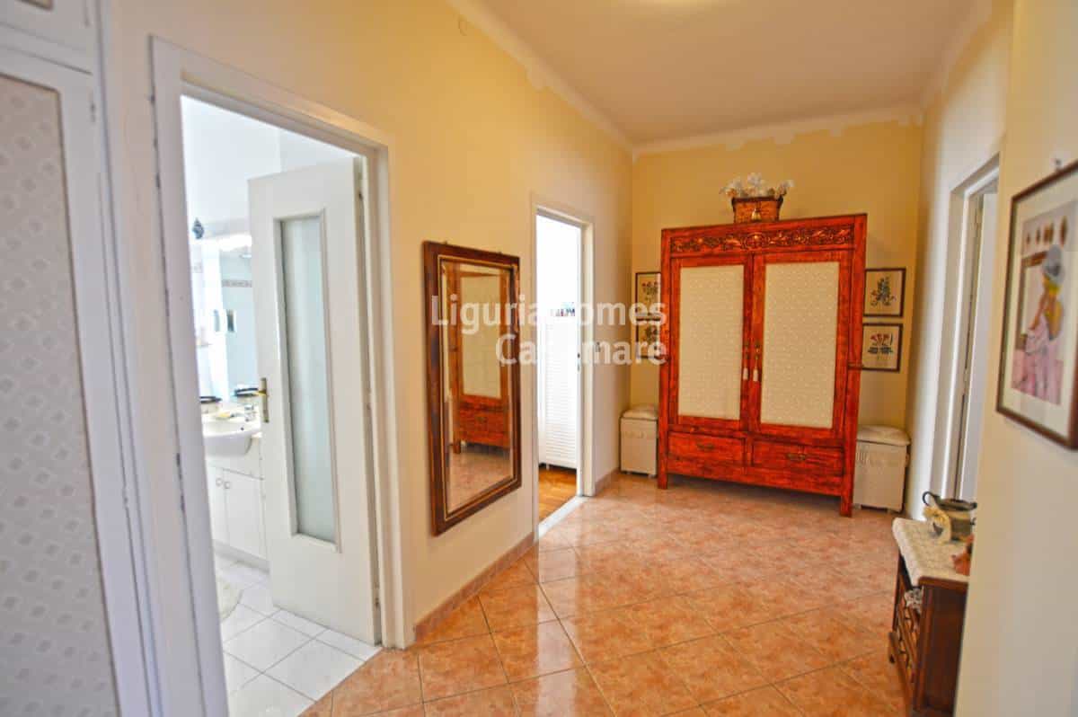 公寓 在 Bordighera, Liguria 10931178