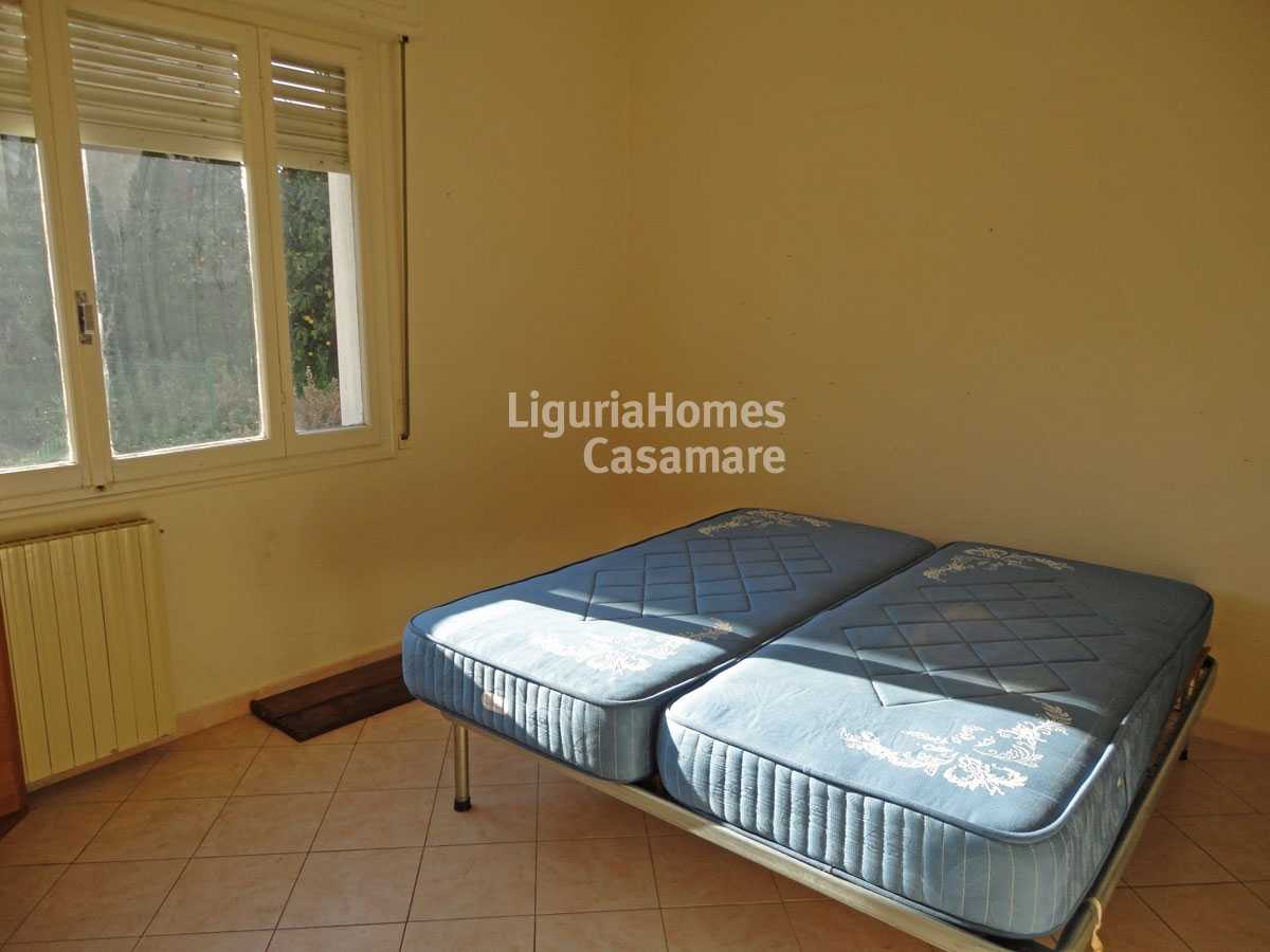 rumah dalam Ospedaletti, Liguria 10931221