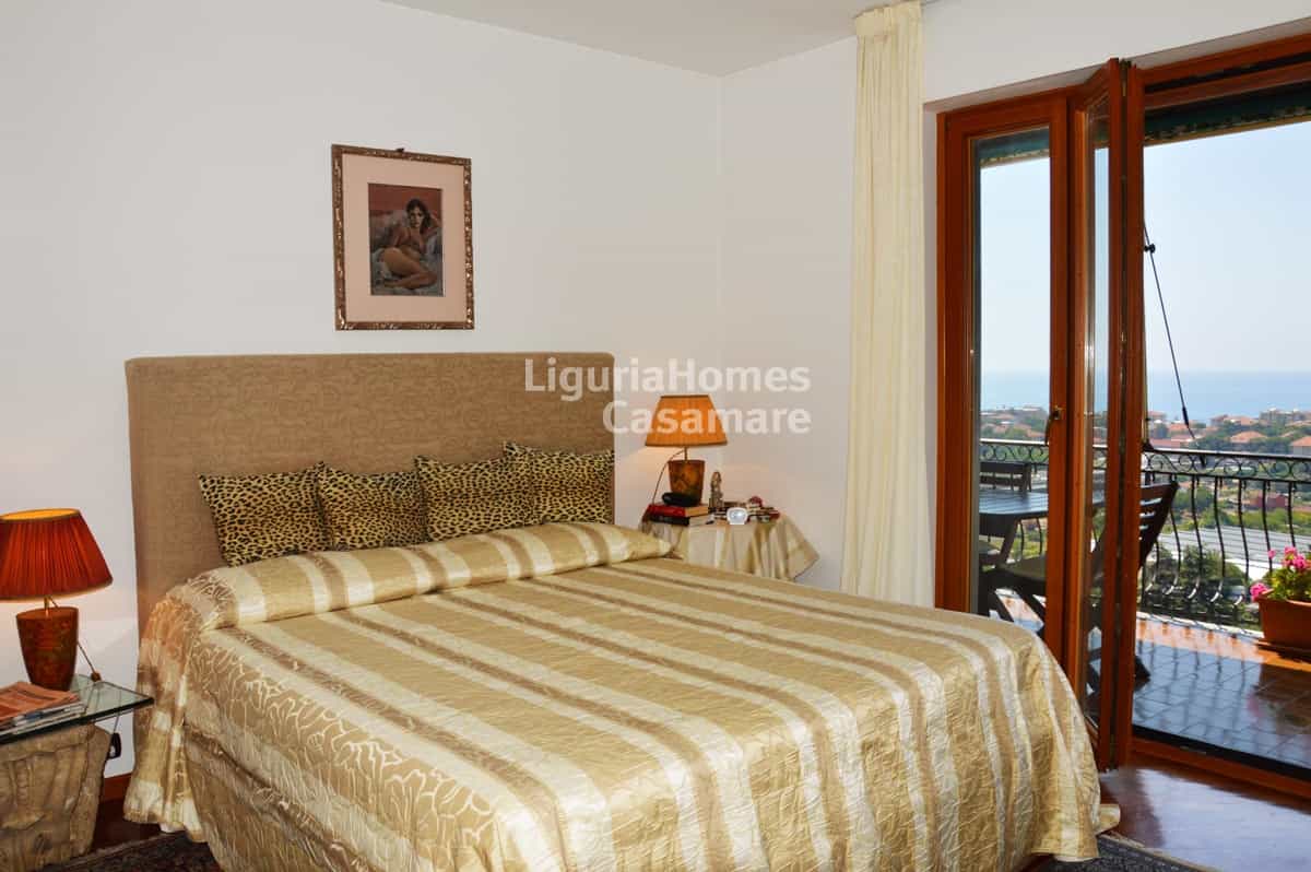 公寓 在 Bordighera, Liguria 10931274