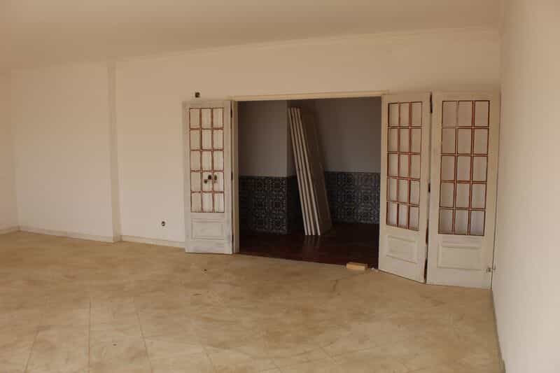 Eigentumswohnung im Portimão, Faro 10931309