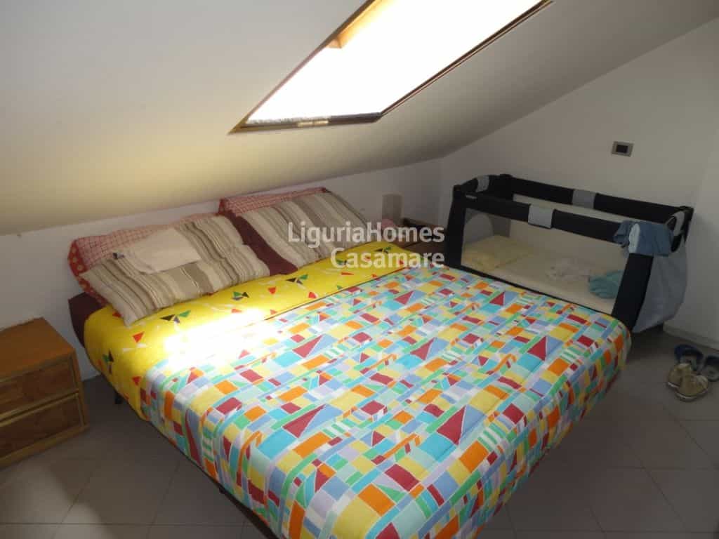 Квартира в Ospedaletti, Liguria 10931349