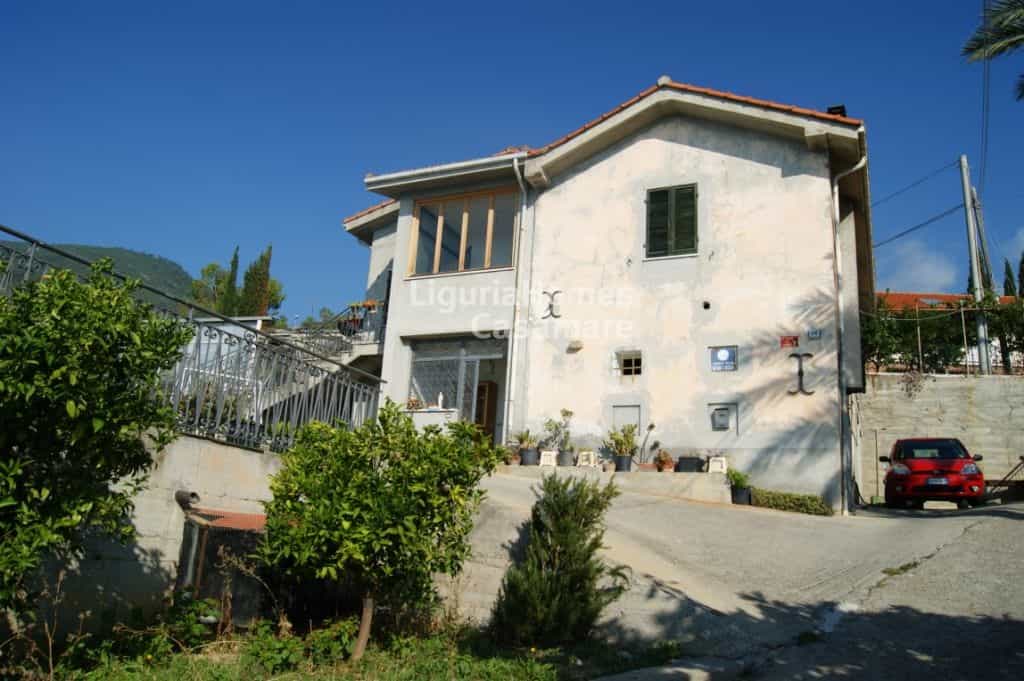 жилой дом в Оспедалетти, Лигурия 10931360