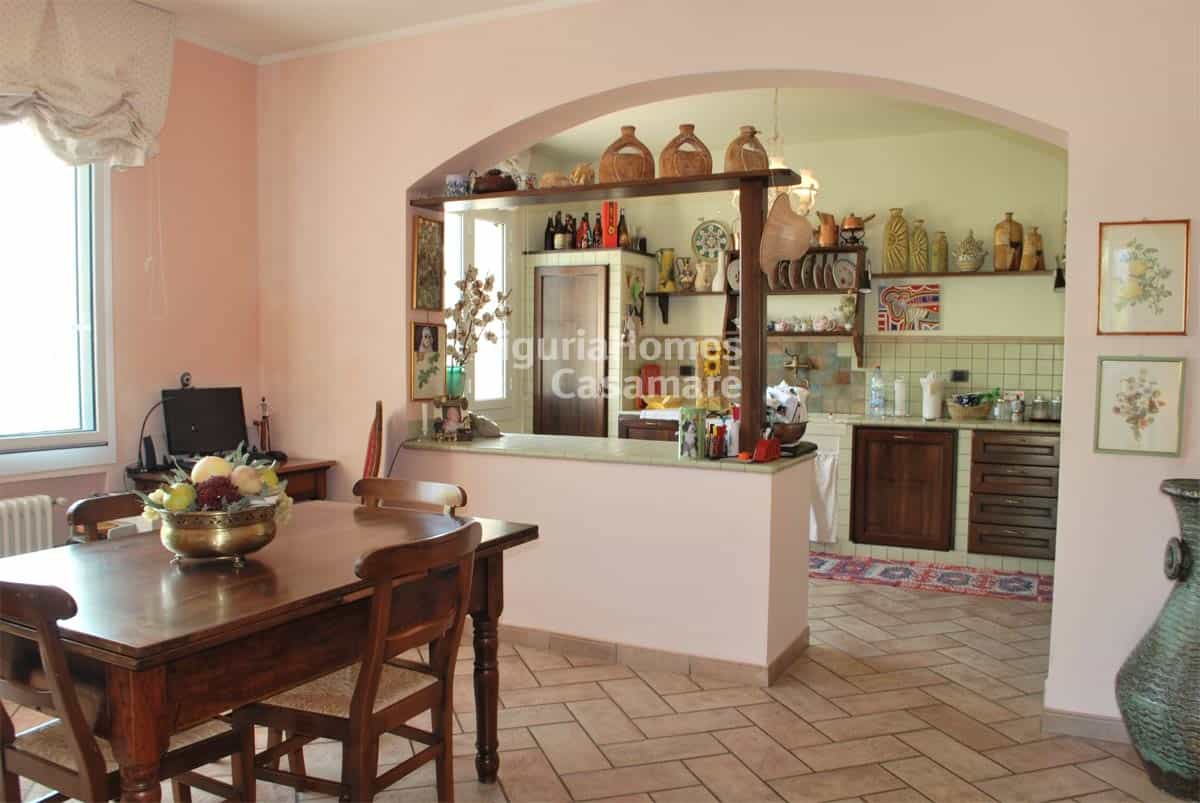 casa no Dolceacqua, Liguria 10931363