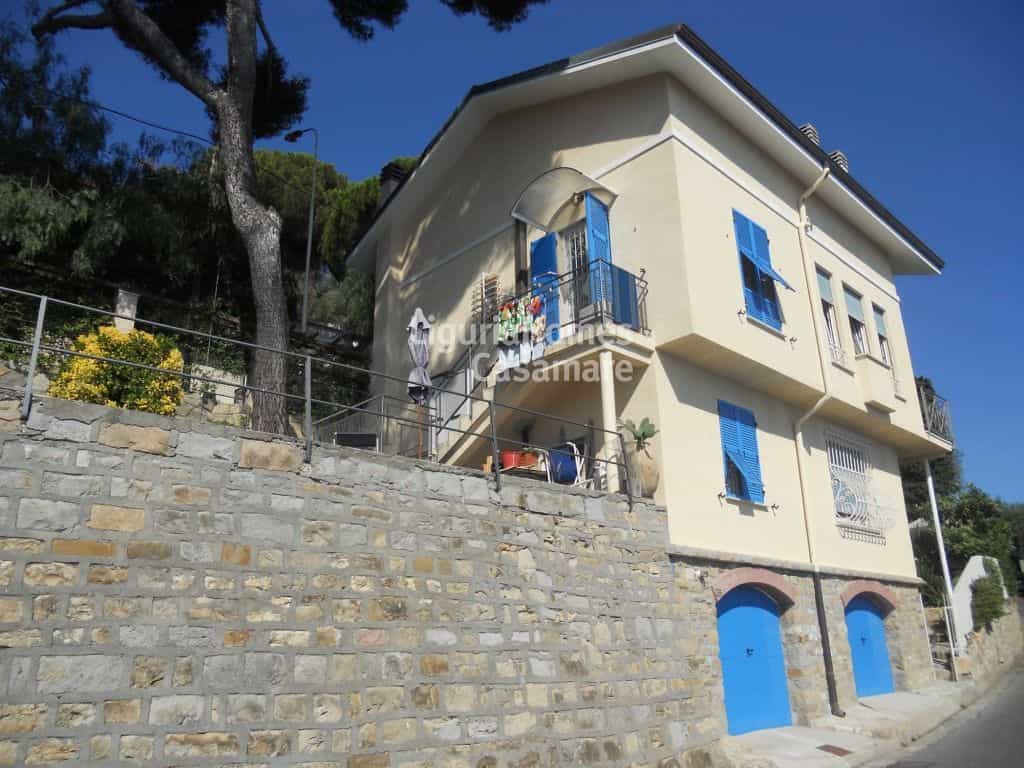 मकान में Ospedaletti, Liguria 10931366