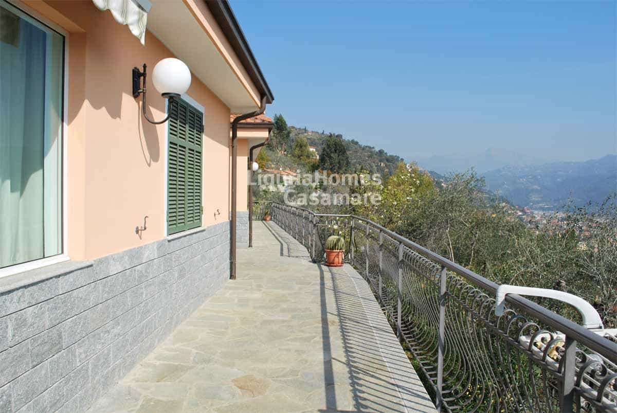 rumah dalam Camporosso, Liguria 10931376