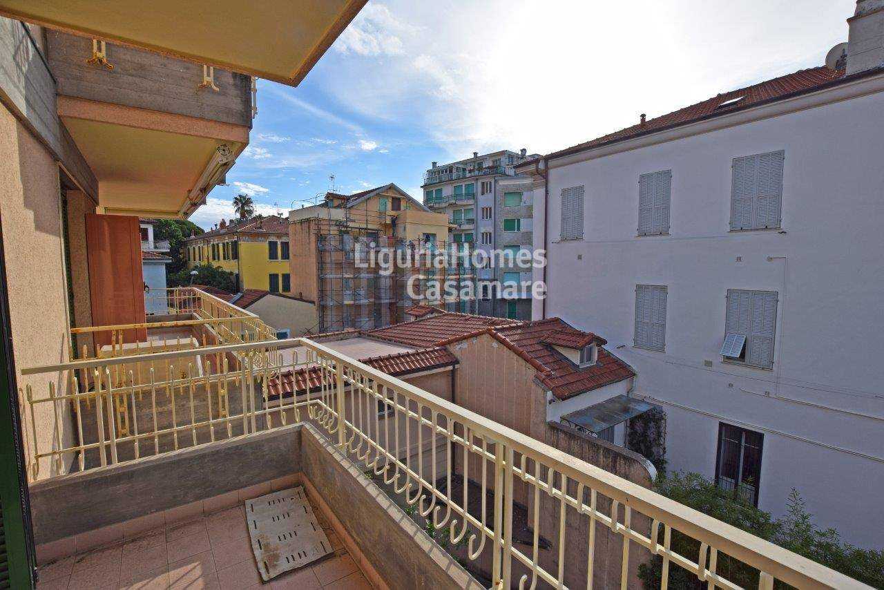 Condominium in Ospedaletti, Liguria 10931403