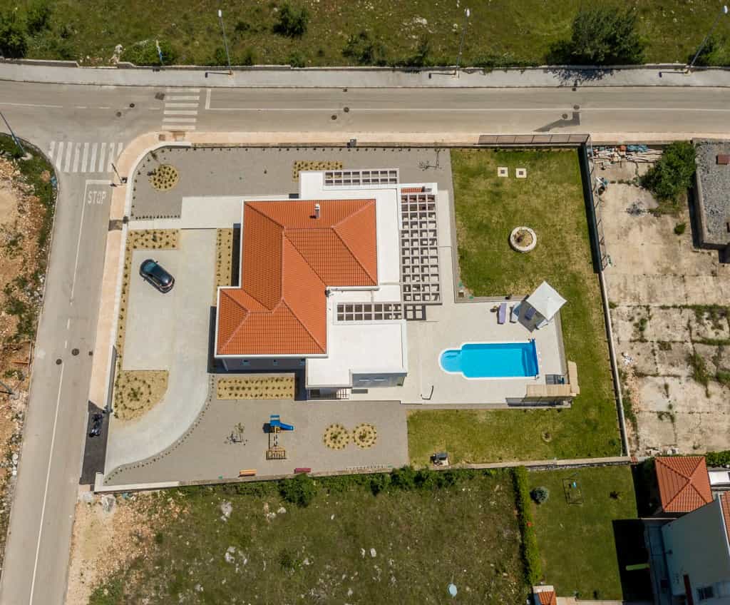 Talo sisään Split, Split-Dalmatia County 10931517