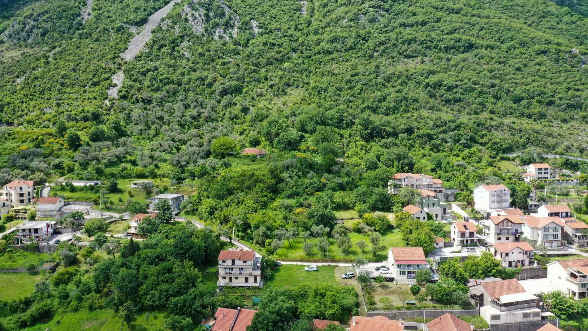Land in Gornji Bogdasici, Kotor 10931665