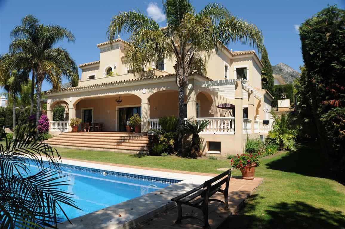 Talo sisään Marbella, Andalusia 10931804