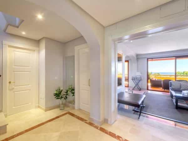 House in Marbella, Andalusia 10931851