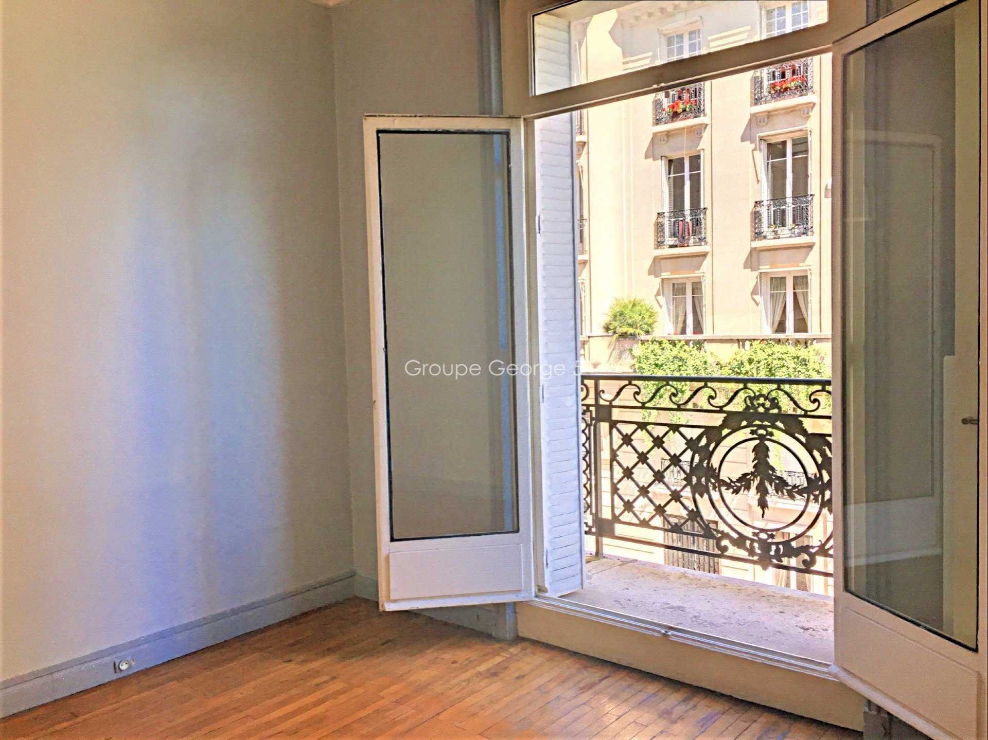 公寓 在 Paris, Île-de-France 10931933