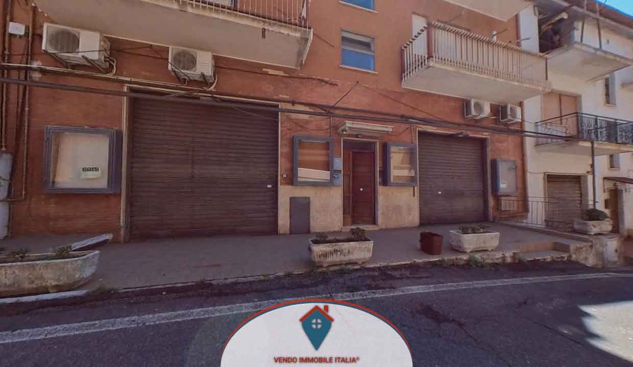 Detaljhandel i Maenza, Lazio 10931955