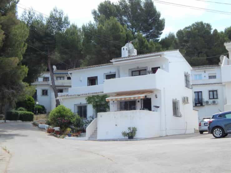 Condominium in Moraira, Valencian Community 10933634