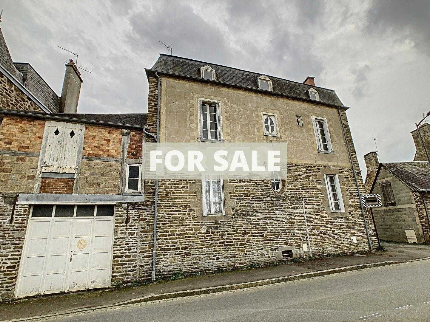 rumah dalam Saint-Hilaire-du-Harcouët, Normandie 10934346