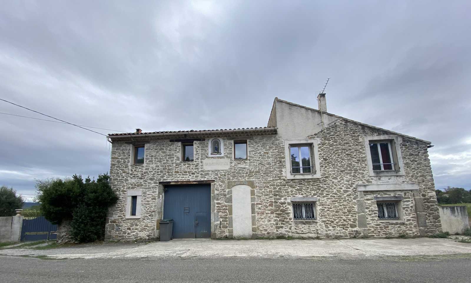 Talo sisään Carcassonne, Occitanie 10934995