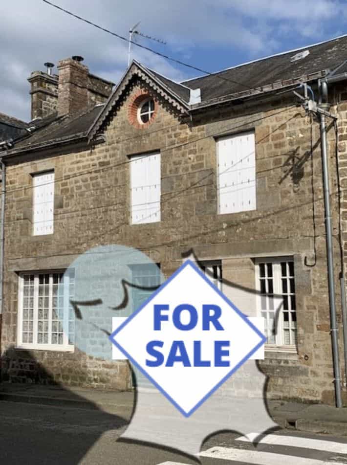 House in Ambrieres-les-Vallees, Pays de la Loire 10935413