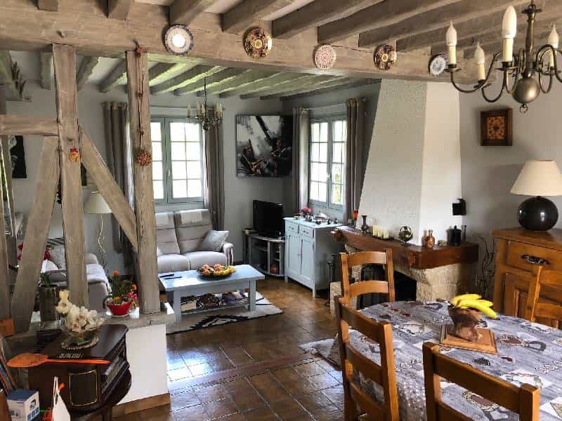 rumah dalam Sarceaux, Normandie 10935947