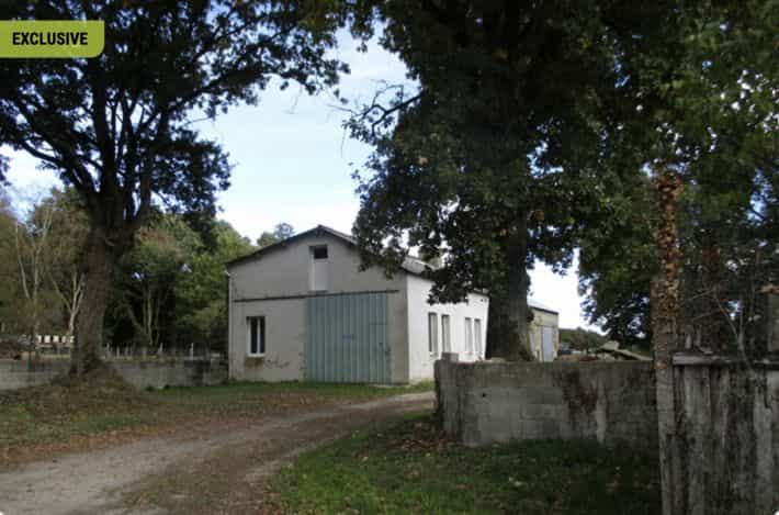 Rumah di La Croix-Helléan, Bretagne 10936221