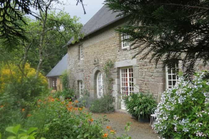 House in Percy-en-Normandie, Normandie 10936256