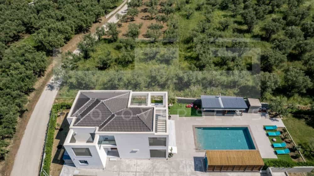 House in Agios Kirykos, Ionia Nisia 10936322