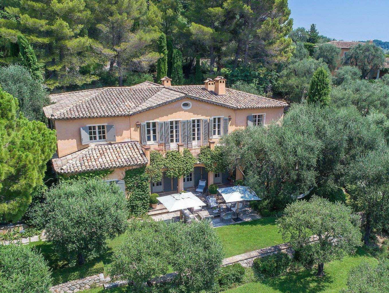 Hus i Chateauneuf-Grasse, Provence-Alpes-Cote d'Azur 10936338