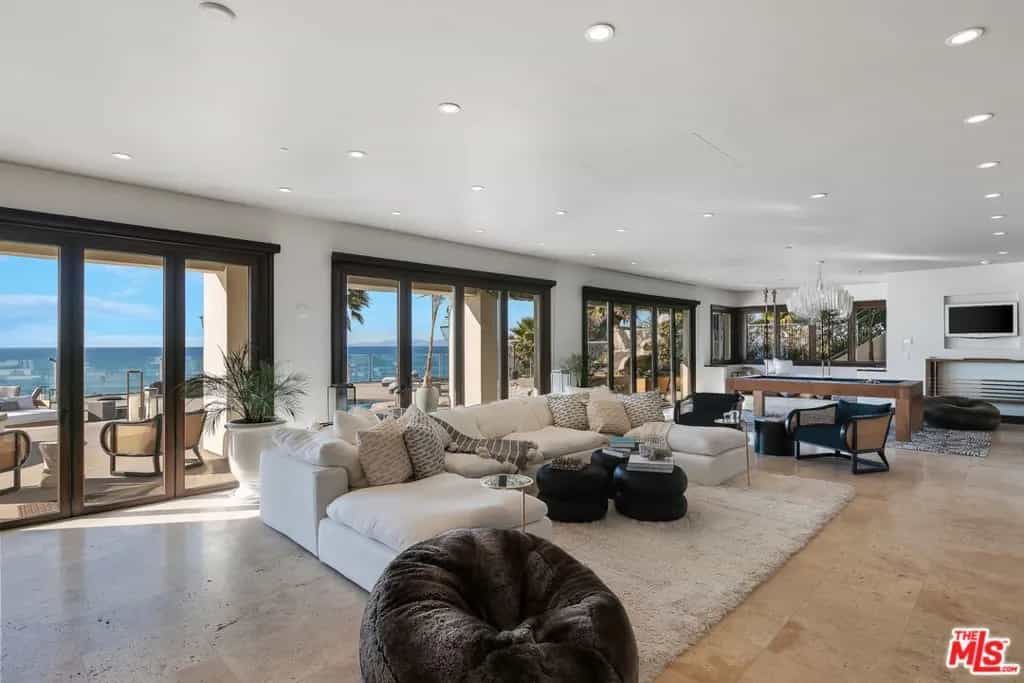 Condominium in Redondo Beach, California 10936829