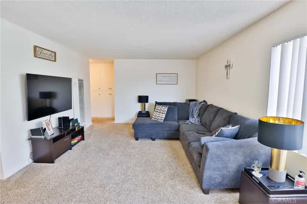 公寓 在 Torrance, California 10936866