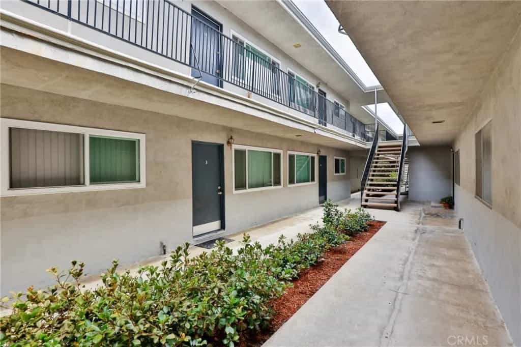 Condominium in Torrance, California 10936866