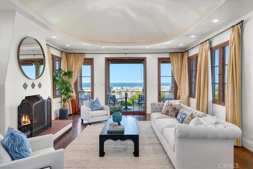 公寓 在 Manhattan Beach, California 10936874