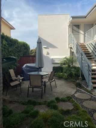 Condominium in Redondo Beach, California 10936890