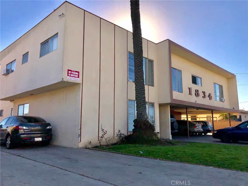 Condominium in Gardena, California 10936975
