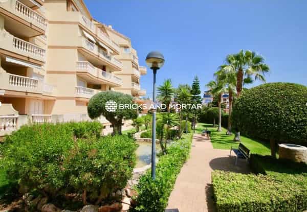 Condominium in , Comunidad Valenciana 10937435