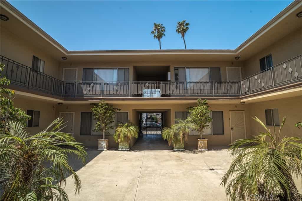 Condominium in Del Amo, California 10937480