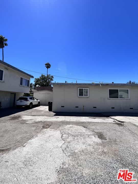 Condominium in Inglewood, California 10937494