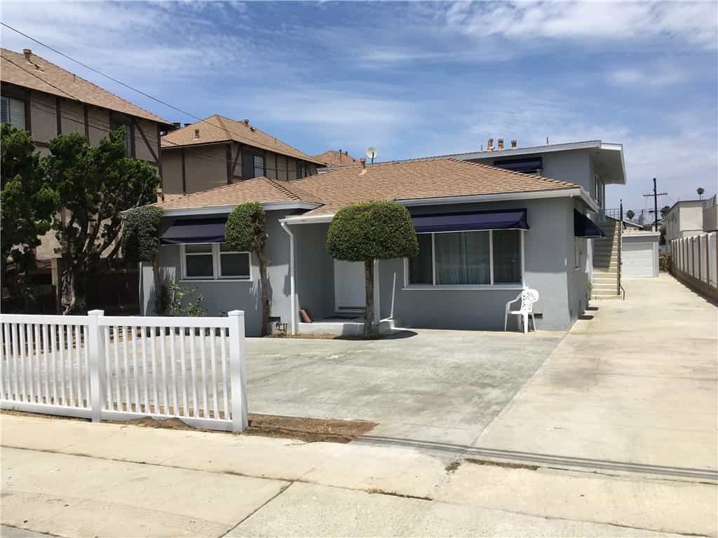 Condominium in Redondo Beach, California 10937736