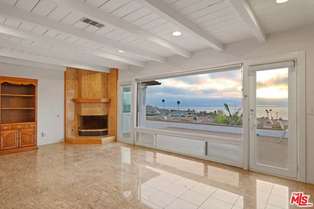 Condominium in Redondo Beach, California 10937760