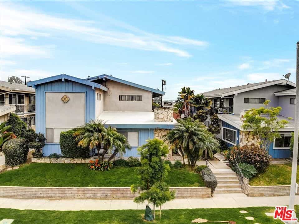 Condominium in Playa Vista, California 10938009