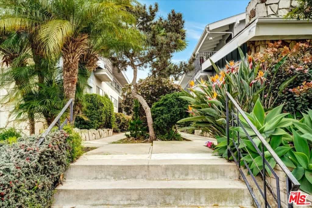 Condominium in Playa Vista, California 10938009