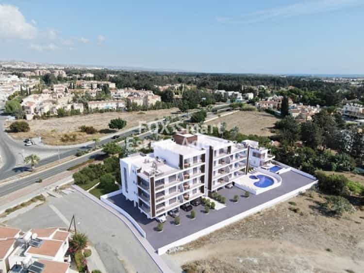 Condominium dans Paphos, Paphos 10938052