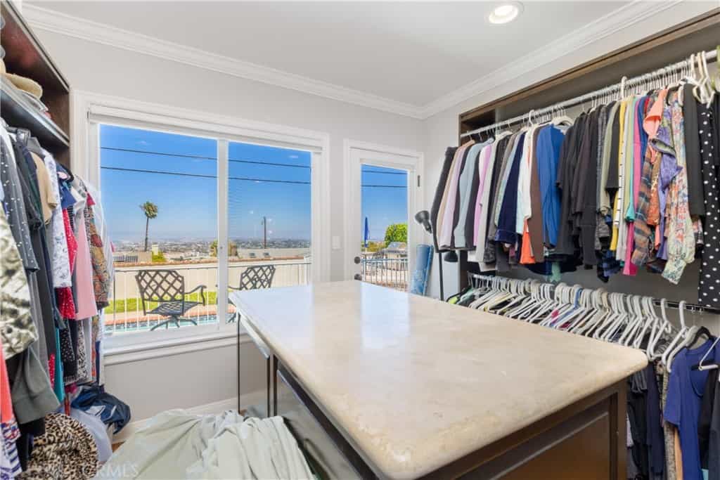 Condominium in Redondo Beach, California 10938293