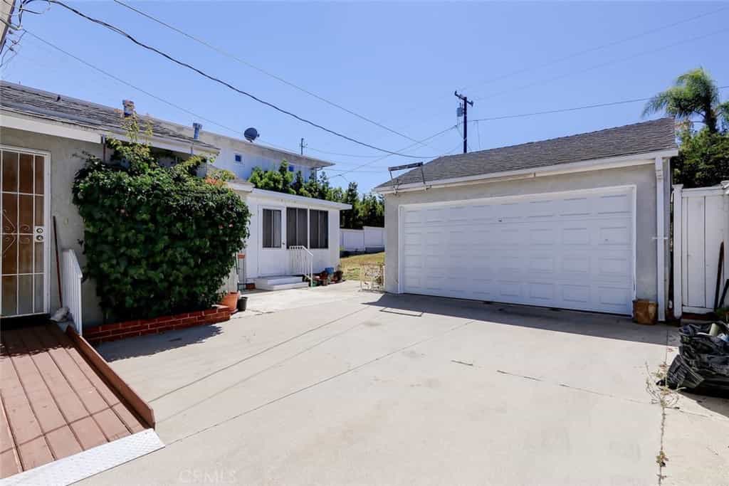House in Manhattan Beach, California 10938302