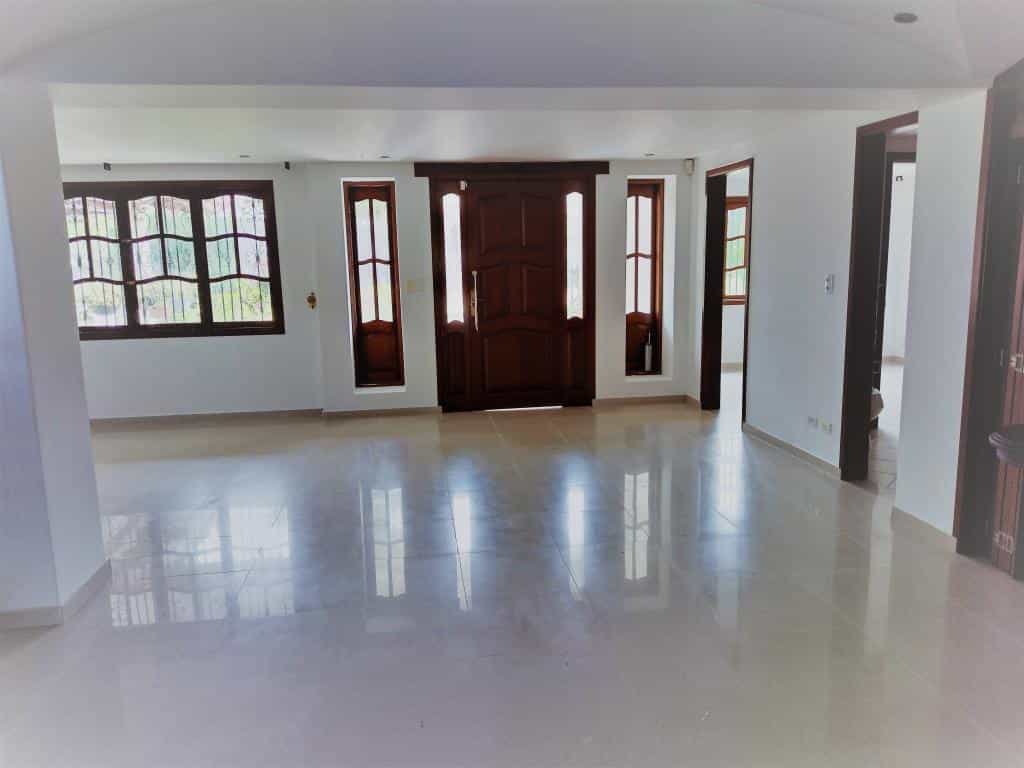 Condominio en Santo Rosario, Pásig 10938471