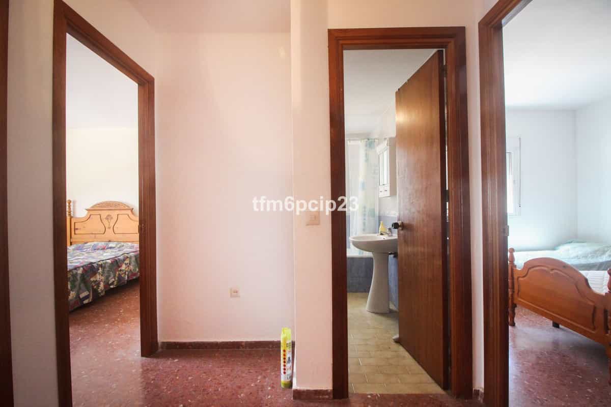 Condominium in San Luis de Sabinillas, Andalusia 10938547