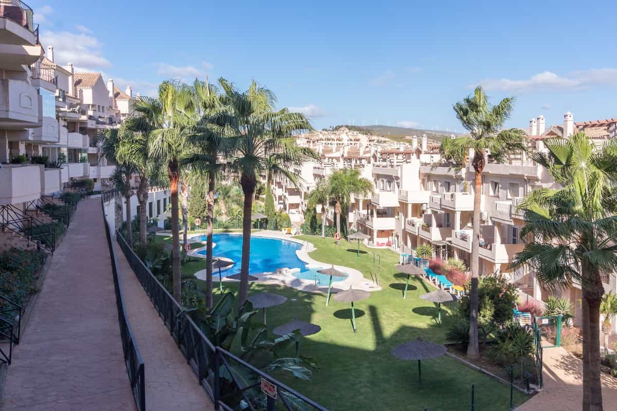 Condominium in Castillo de Sabinillas, Andalusië 10938560