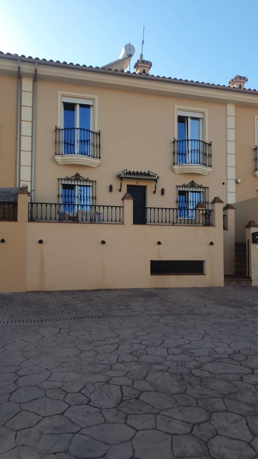 casa en Alhaurín el Grande, Andalucía 10938804