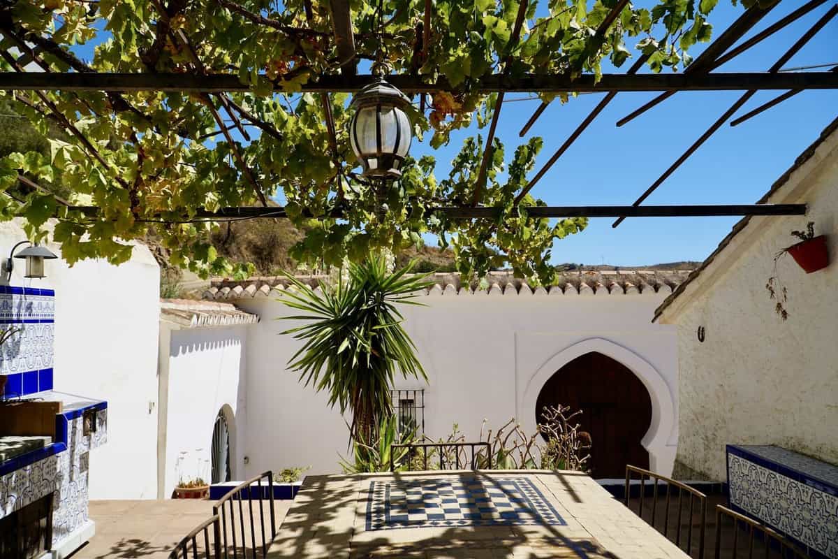 房子 在 Moclinejo, Andalusia 10938913